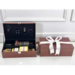 Foto Kit Executivo Queijo e Vinho Lux